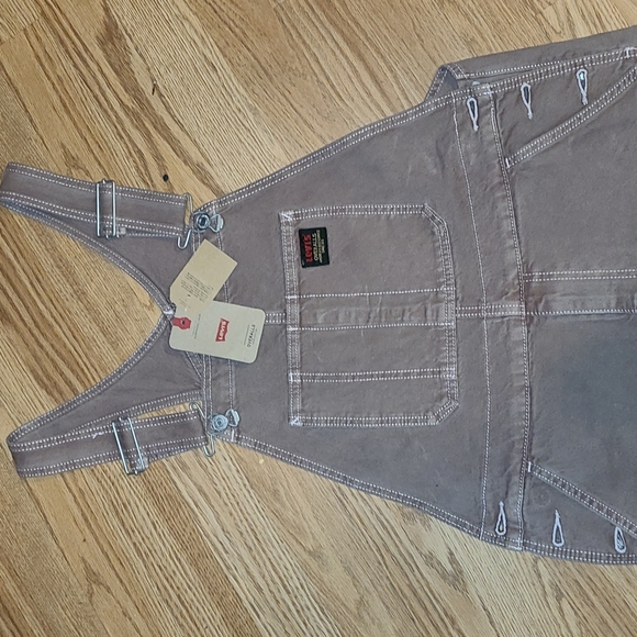 New Levi's Overalls size Medium - Picture 2 of 9